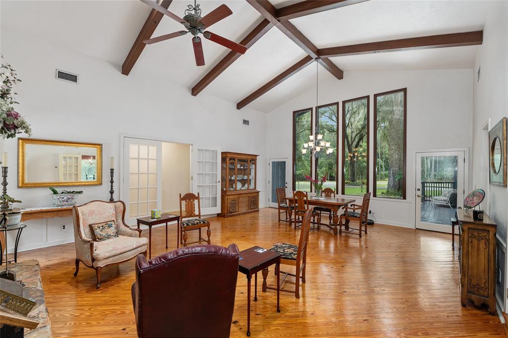 11427 Southwest 10th Terrace Micanopy, FL 32667 - Photo 10 of 77