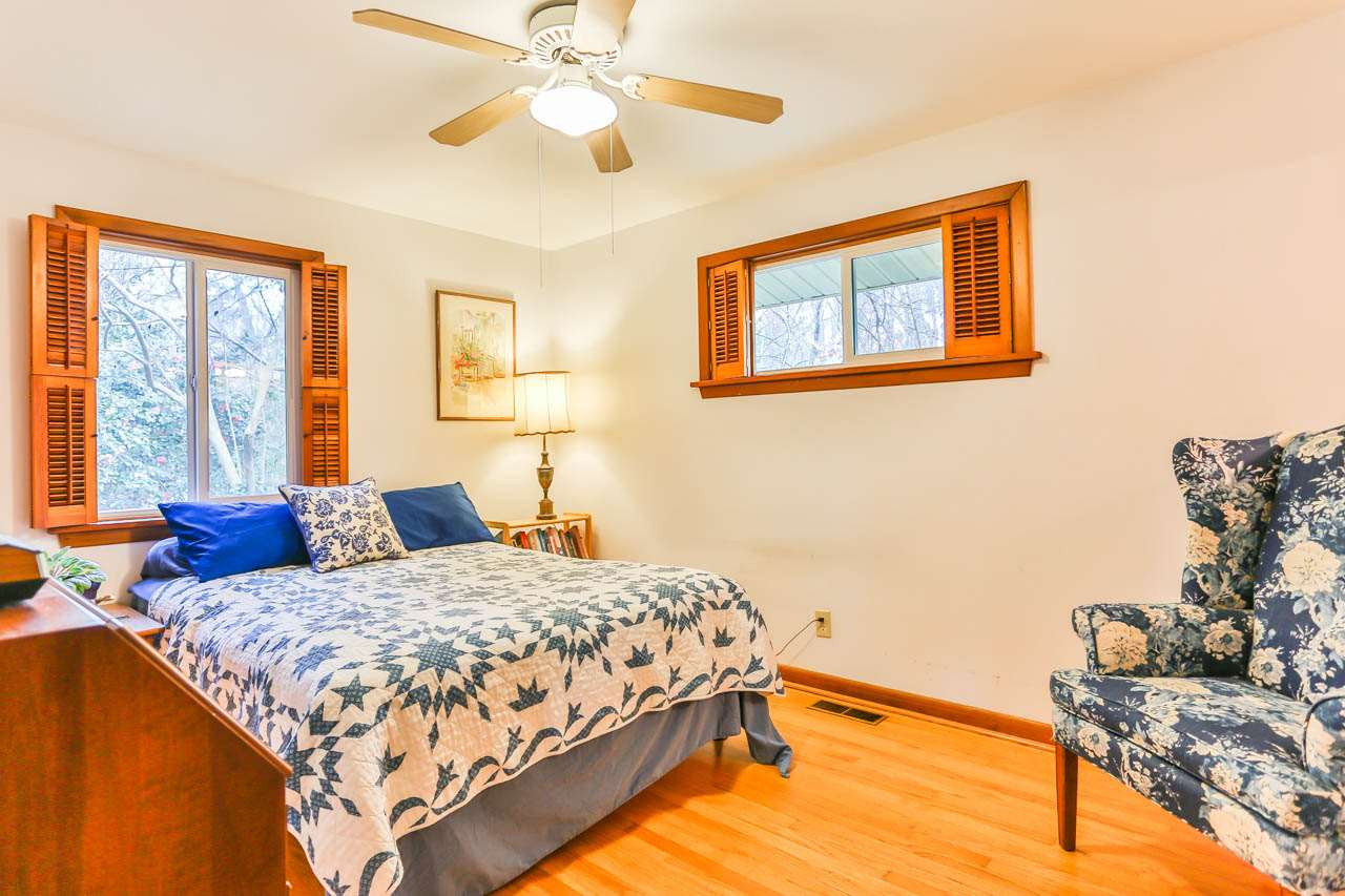 604 Beaver Dam Road Raleigh, NC 27607 - Photo 10 of 24 Photo 11