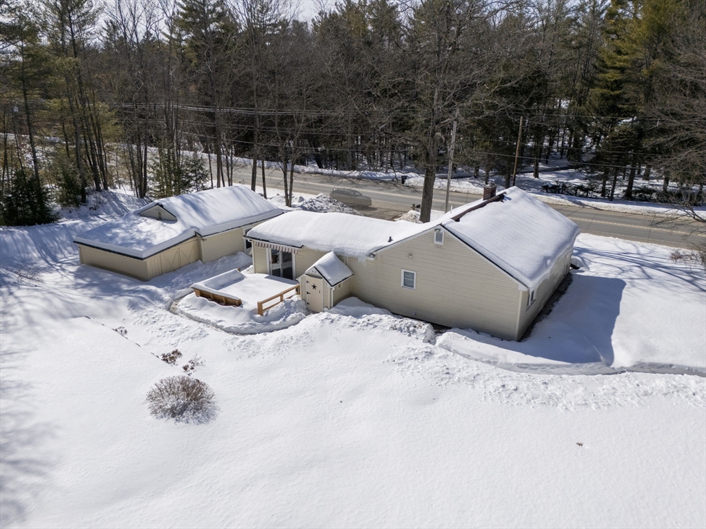 562 East County Road Rutland, MA 01543 - Photo 3 of 12 Gallery Image 3