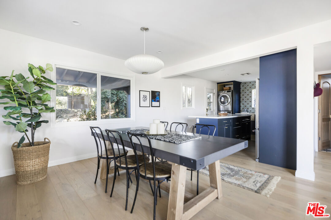 479 Crane Boulevard Los Angeles, CA 90065 - Photo 8 of 35 a dining room with furniture and window