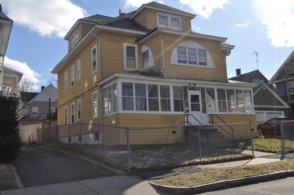 15 Sachem Street Springfield, MA 01108 - Photo 2 of 25 Gallery Image 2
