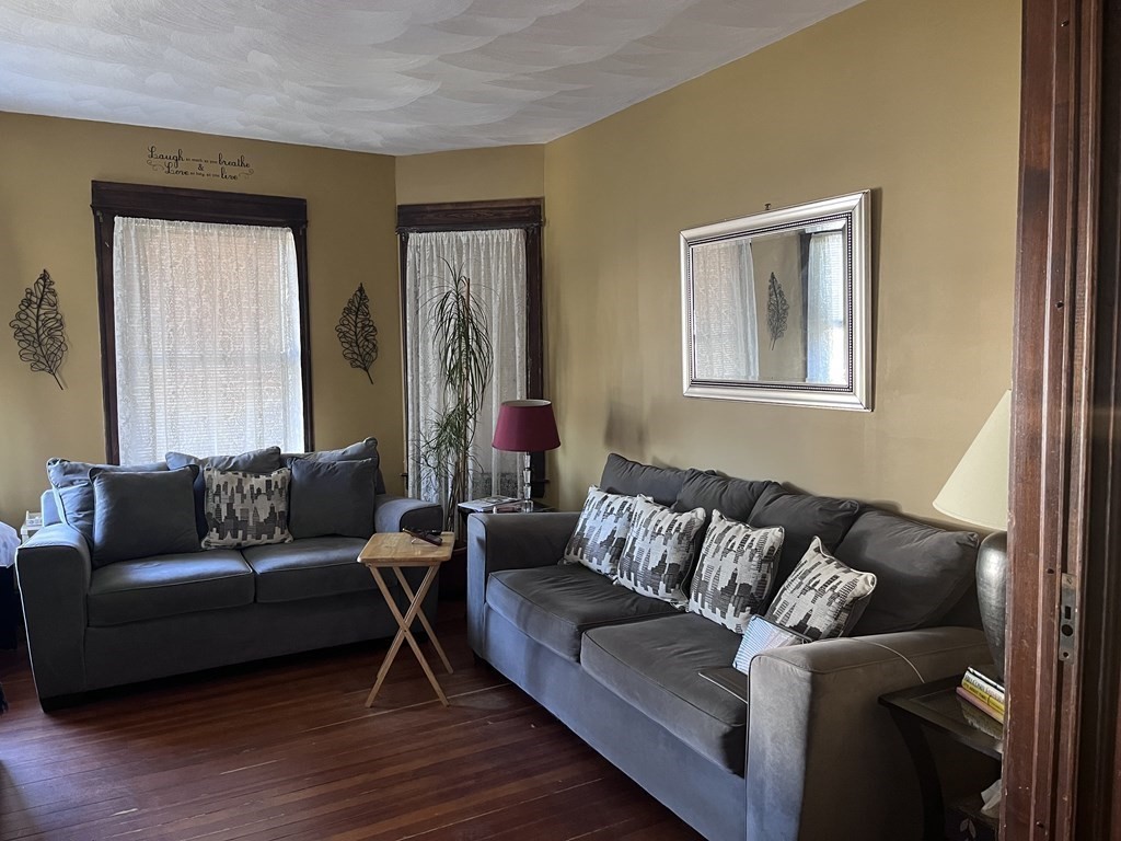 15 Sachem Street Springfield, MA 01108 - Photo 4 of 25 Gallery Image 4