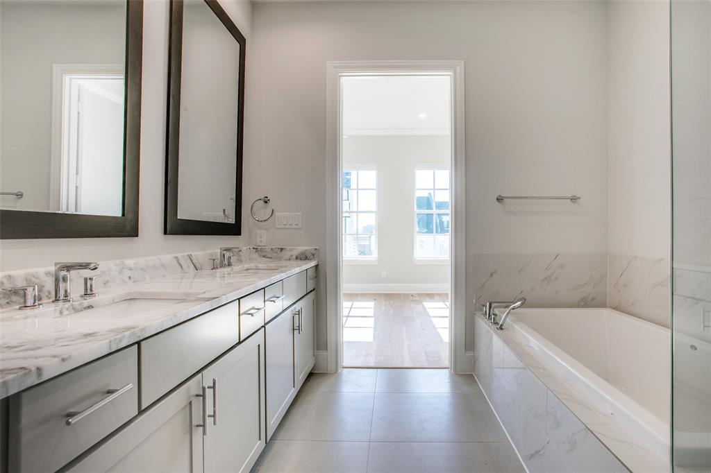 4645 New Water Lane Dallas, TX 75219 - Photo 10 of 34 Actual unit.