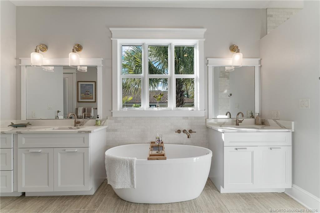 1002 Southeast Riverside Drive Stuart, FL 34996 - Photo 24 of 61