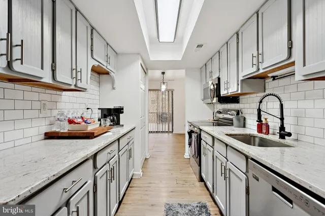 $340,000 | 93 Dorset Drive, Marlton, NJ 08053