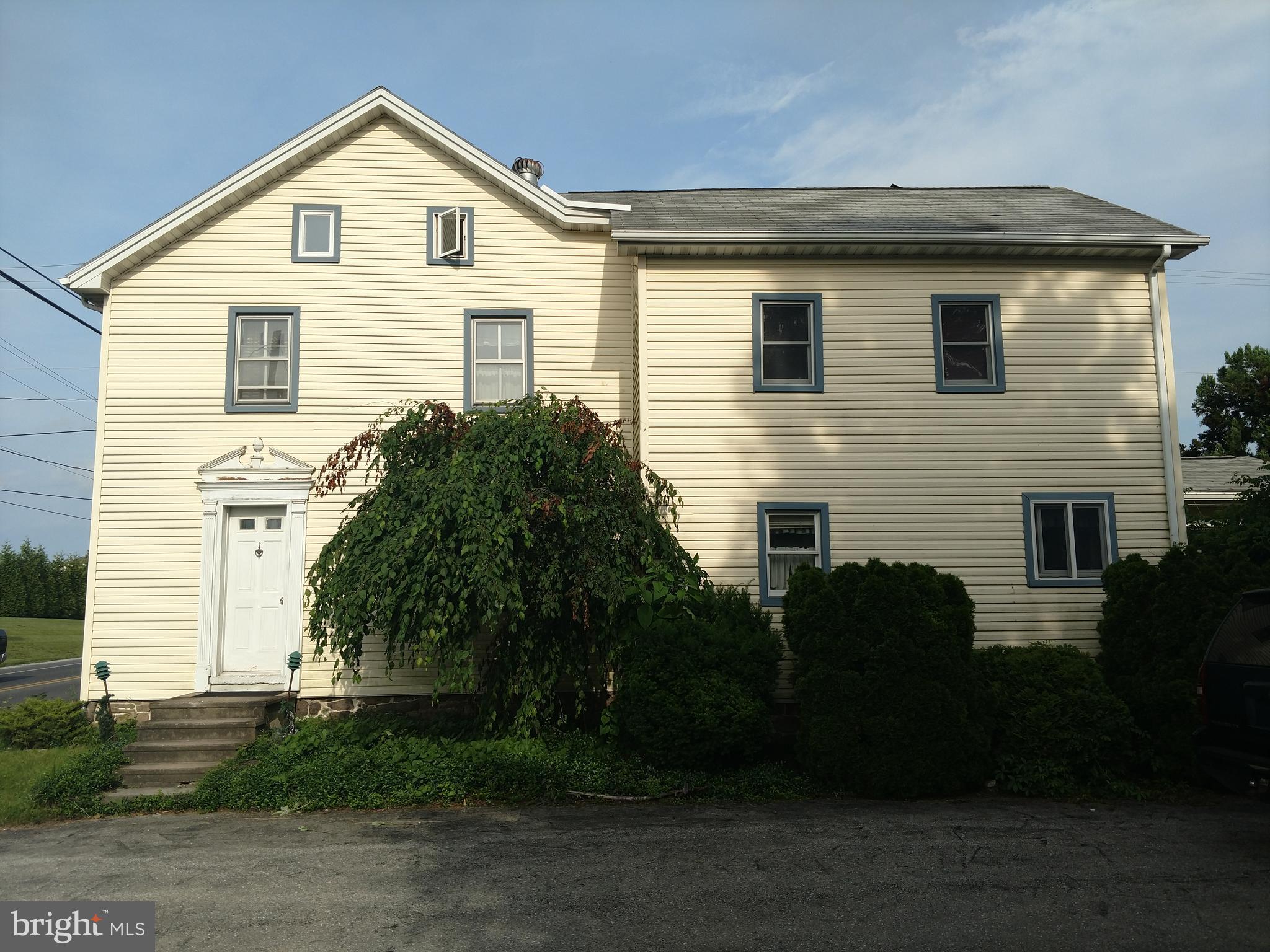 5575 Hanover Road Hanover, PA 17331 - Photo 1 of 28