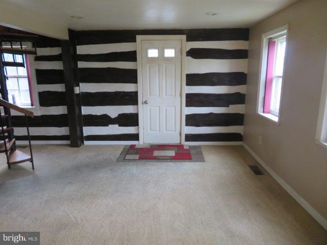 5575 Hanover Road Hanover, PA 17331 - Photo 17 of 28
