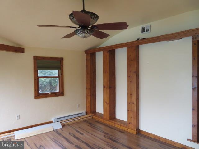 5575 Hanover Road Hanover, PA 17331 - Photo 10 of 28
