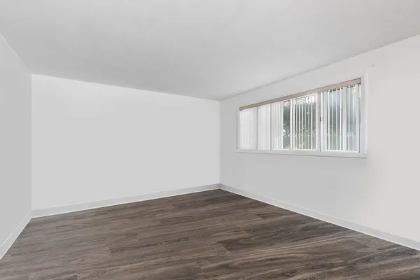 $1,695 | 104 High Avenue, Unit D, Hampshire, IL 60140