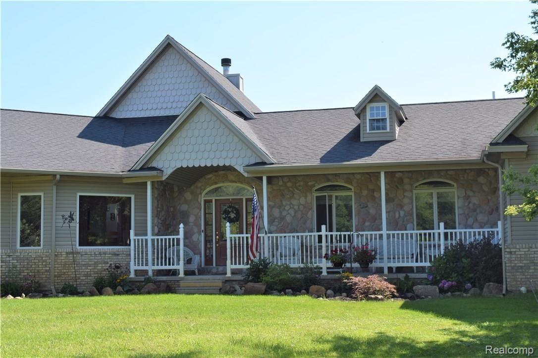 58720 Frost Road New Haven, MI 48048 - Photo 2 of 26 New front 2.JPG