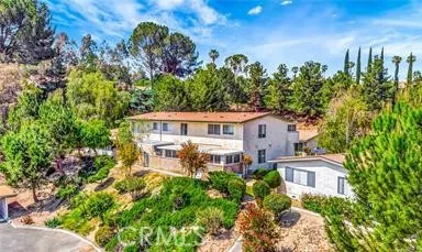 $385,000 | 19816 Spanish Oak Drive, Newhall, CA 91321
