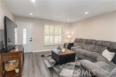 $385,000 | 19816 Spanish Oak Drive, Newhall, CA 91321