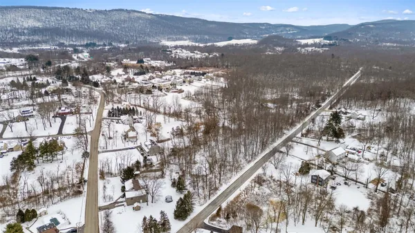 $99,900 | 7 Townsend Road, Hopewell Junction, NY 12533