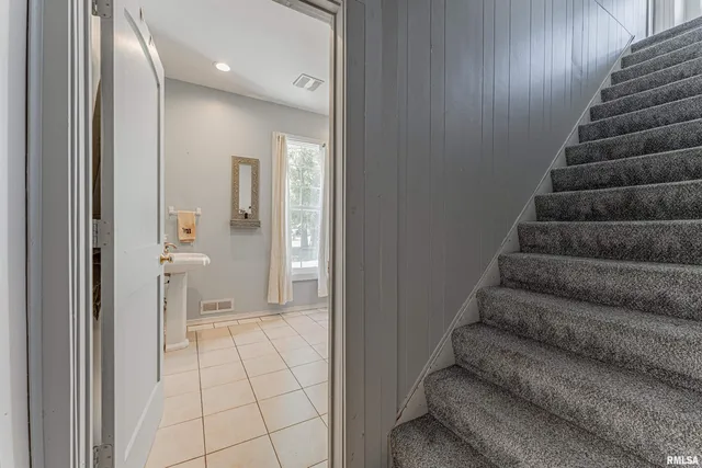 $125,000 | 108 West A Street, Delavan, IL 61734