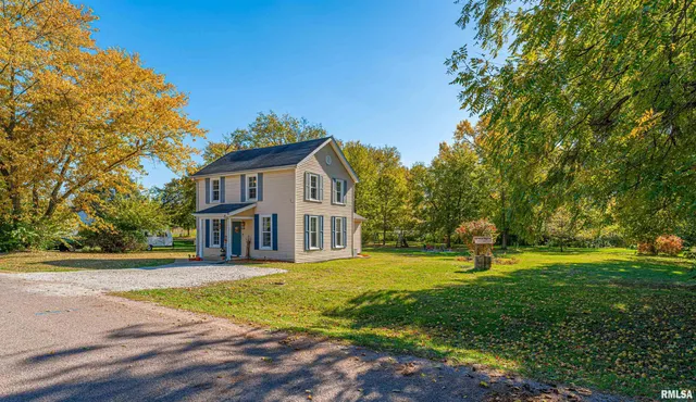 $125,000 | 108 West A Street, Delavan, IL 61734