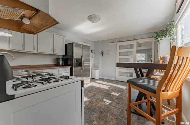 $125,000 | 108 West A Street, Delavan, IL 61734