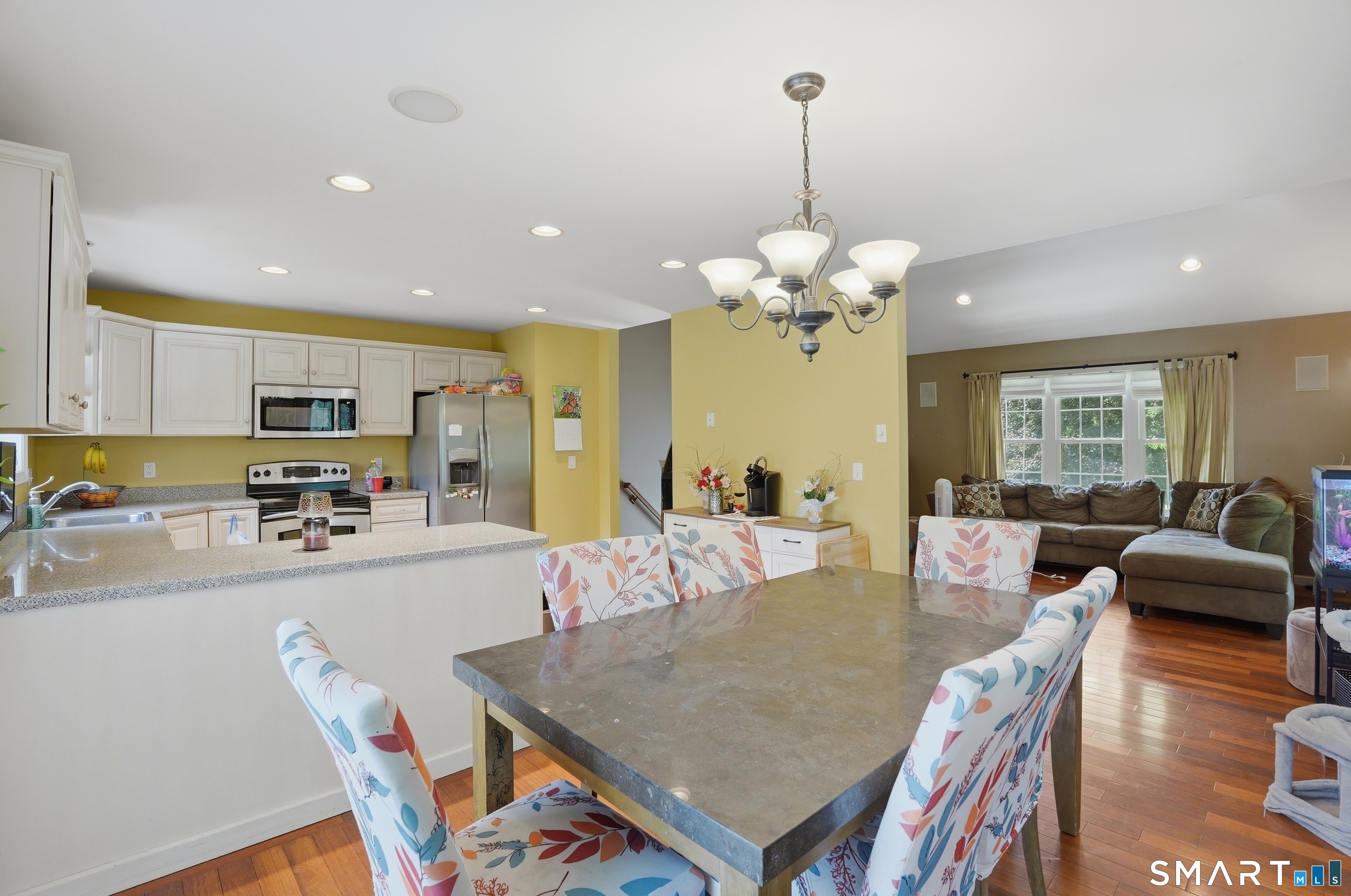 26 South Plains Road Southington, CT 06489 - Photo 8 of 39