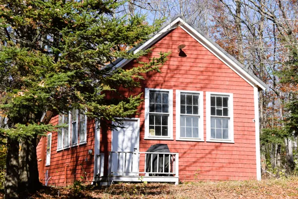 $68,000 | 73 Parkman Road, Wellington, ME 04942