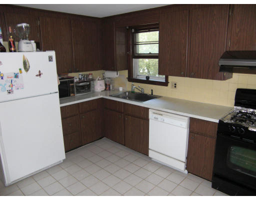 176 Governors Road Quincy, MA 02169 - Photo 13 of 25