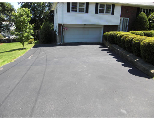 176 Governors Road Quincy, MA 02169 - Photo 5 of 25