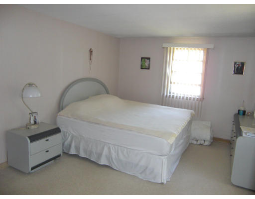 176 Governors Road Quincy, MA 02169 - Photo 10 of 25