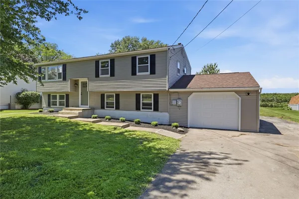 $249,000 | 7531 Salmon Creek Road, Williamson, NY 14589