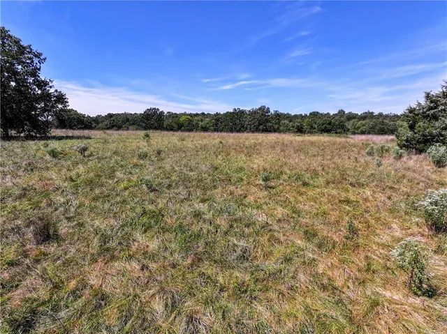 $2,918,000 | 28714 East Nn Highway, Milo, MO 64767