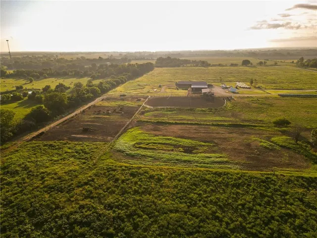 $2,918,000 | 28714 East Nn Highway, Milo, MO 64767