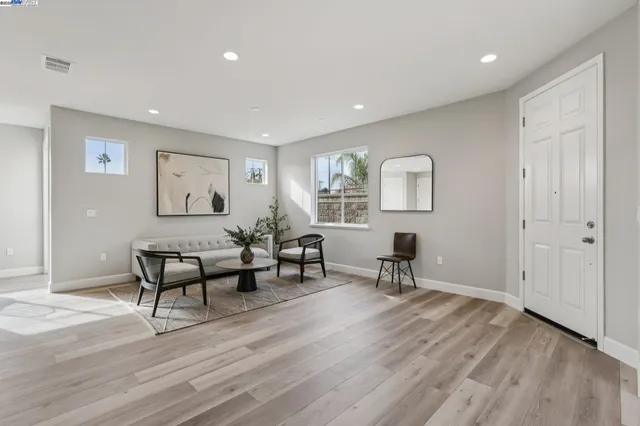 $699,000 | 262 Mindy Way, Pittsburg, CA 94565