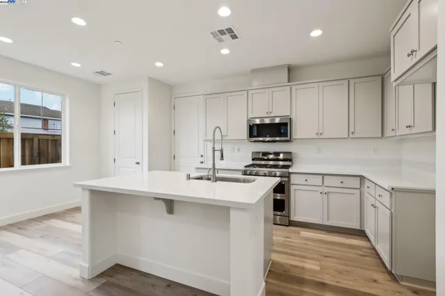 $699,000 | 262 Mindy Way, Pittsburg, CA 94565