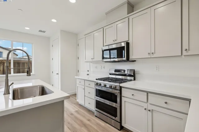 $699,000 | 262 Mindy Way, Pittsburg, CA 94565