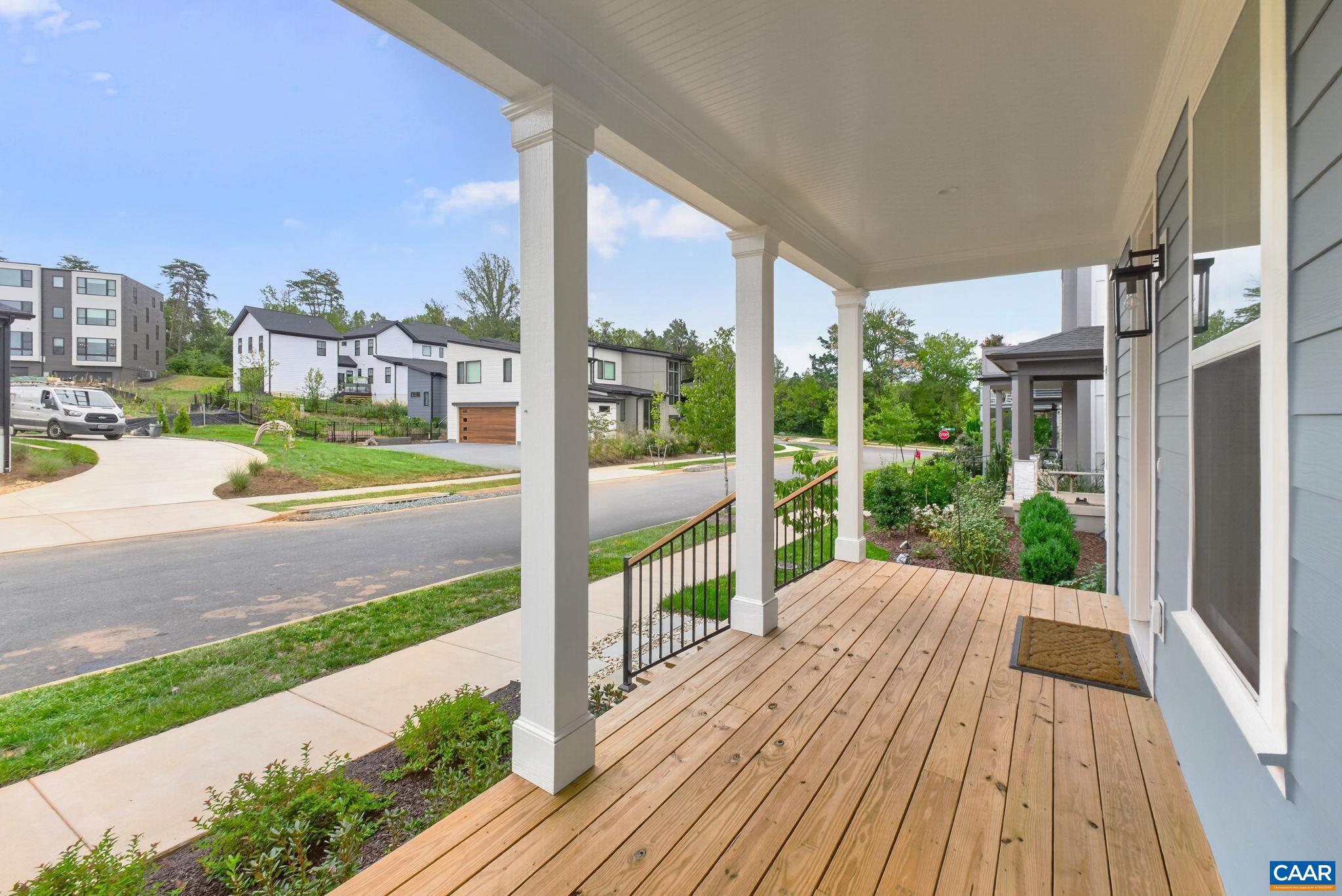 448 Nicholson Street Charlottesville, VA 22901 - Photo 4 of 36 Gallery Image 4