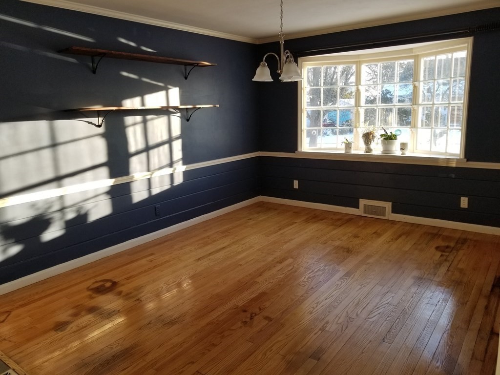 57 Superior Avenue Springfield, MA 01151 - Photo 8 of 31 Gallery Image 8
