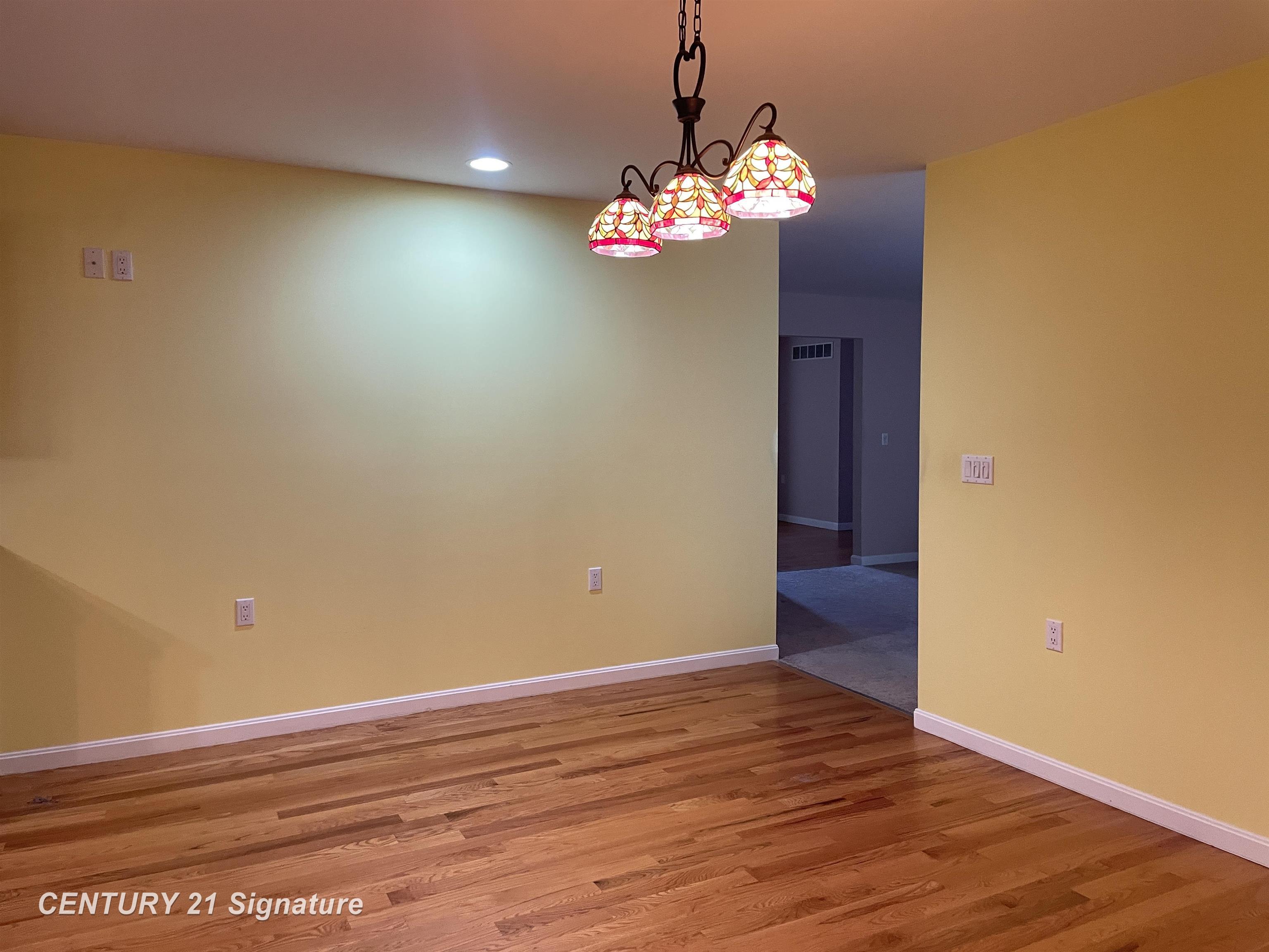 8585 North McKinley Road Flushing, MI 48433 - Photo 6 of 30 50167619-f8364acf-ffb0-47f2-8470-f73c1ac90a76.JPG