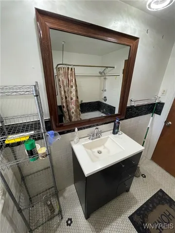 $1,400 | 115 Burke Drive, Buffalo, NY 14215