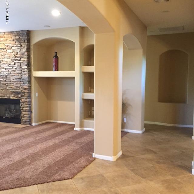 18396 West Piedmont Road Goodyear, AZ 85338 - Photo 9 of 56