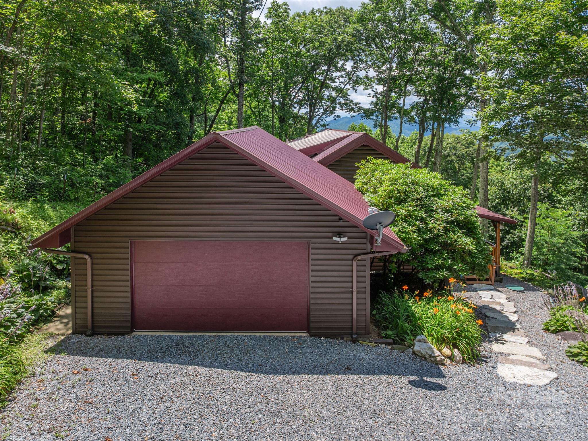 3424 Wesley Creek Road Clyde, NC 28721 - Photo 27 of 45