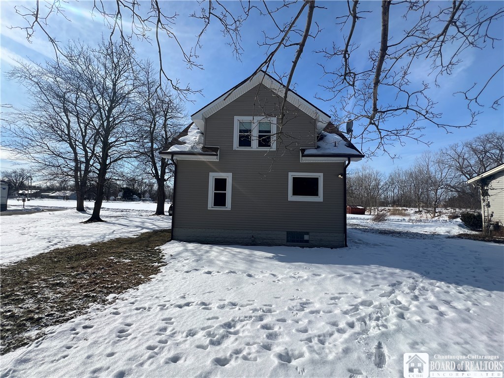 320 Temple Street Dunkirk, NY 14048 - Photo 4 of 30