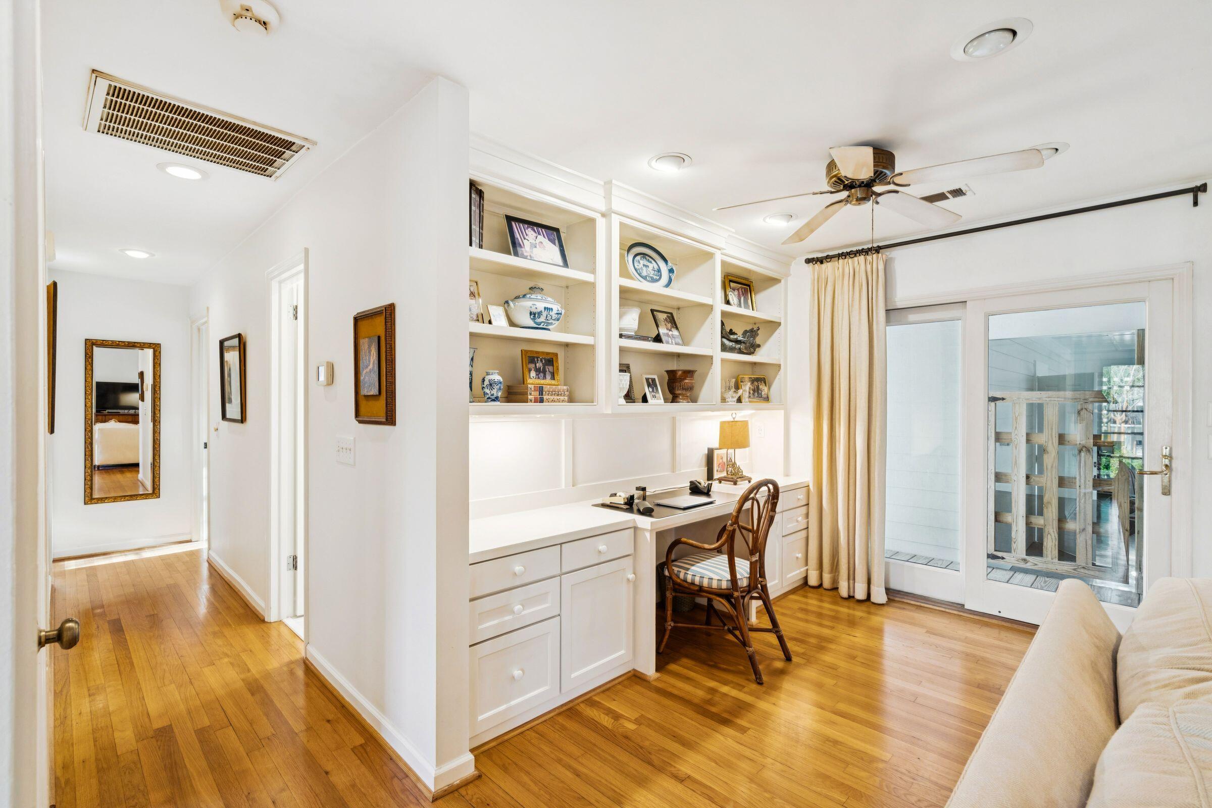 119 Freeman Street Mount Pleasant, SC 29464 - Photo 16 of 67 Office