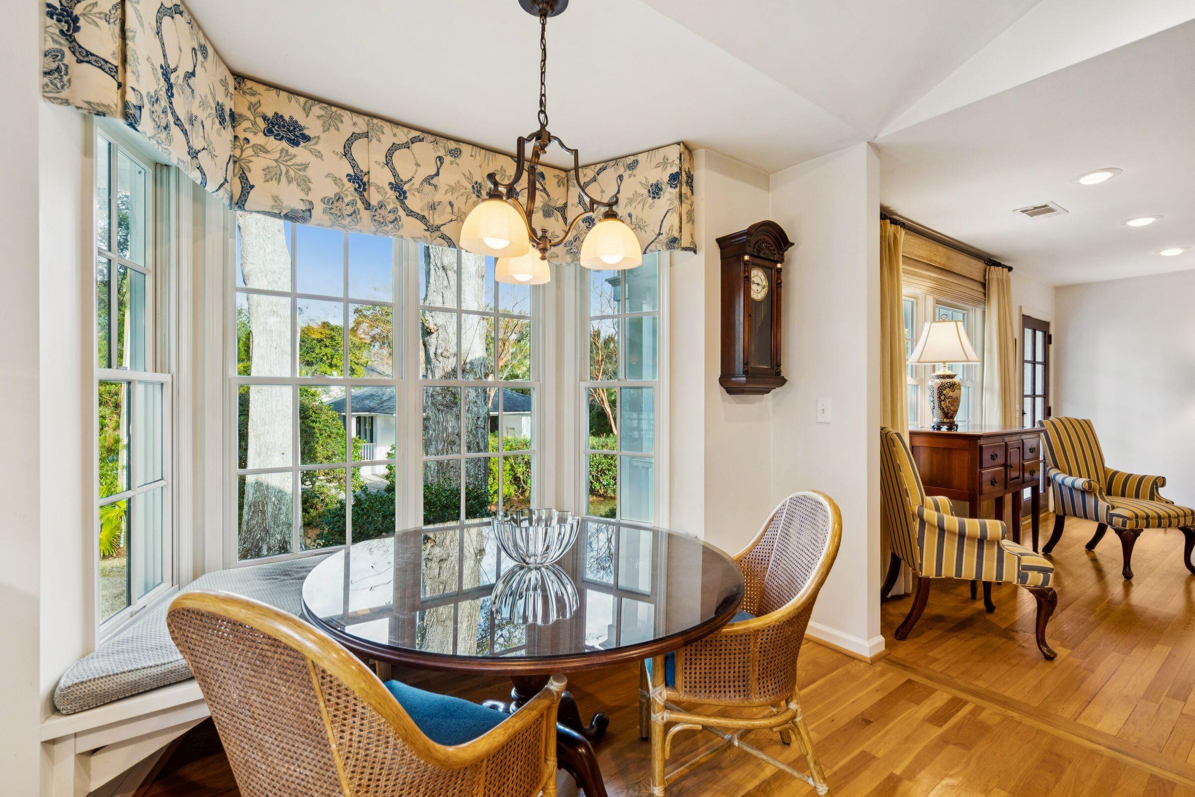 119 Freeman Street Mount Pleasant, SC 29464 - Photo 24 of 67 Dining / Kitchen