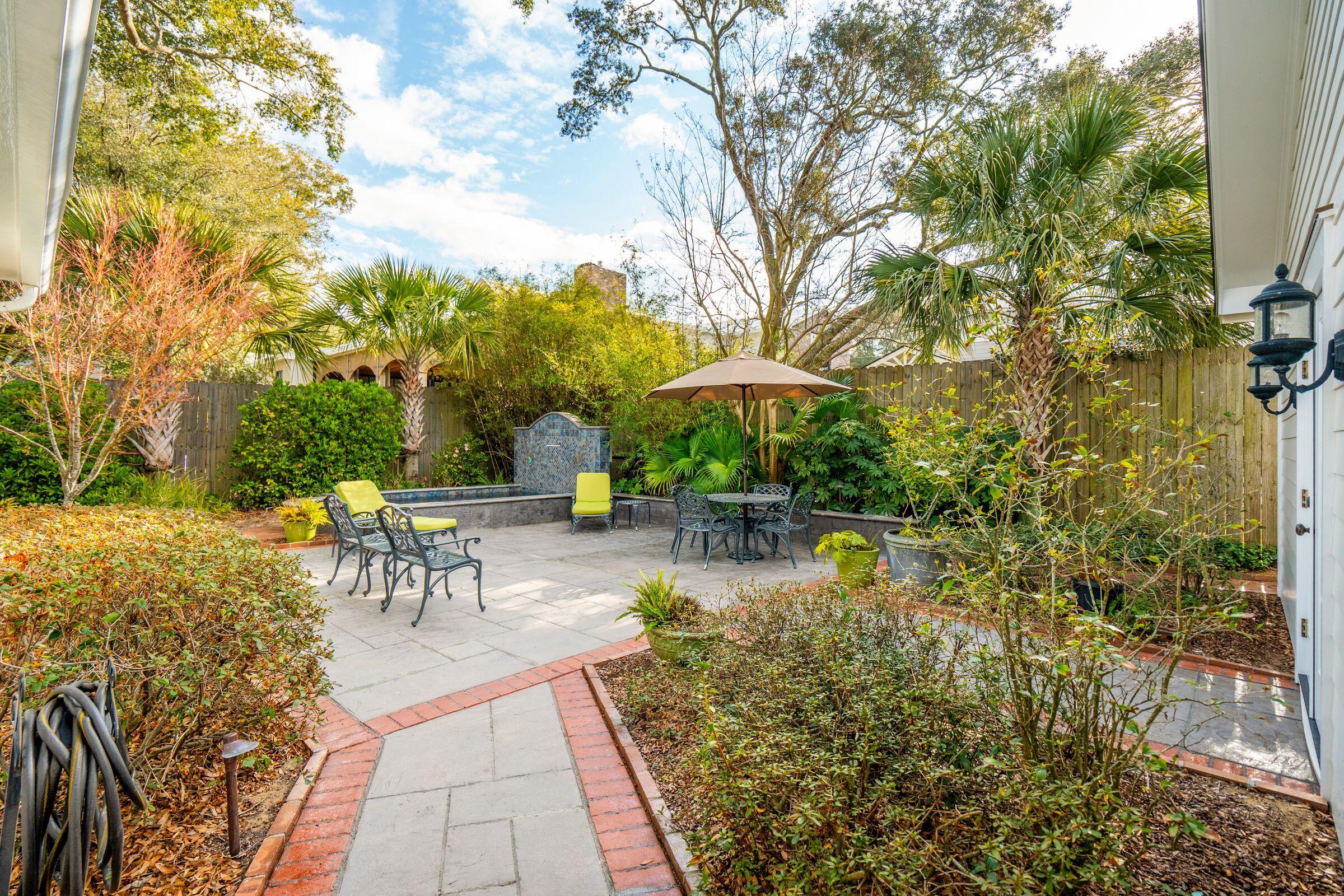 119 Freeman Street Mount Pleasant, SC 29464 - Photo 29 of 67 Back Patio