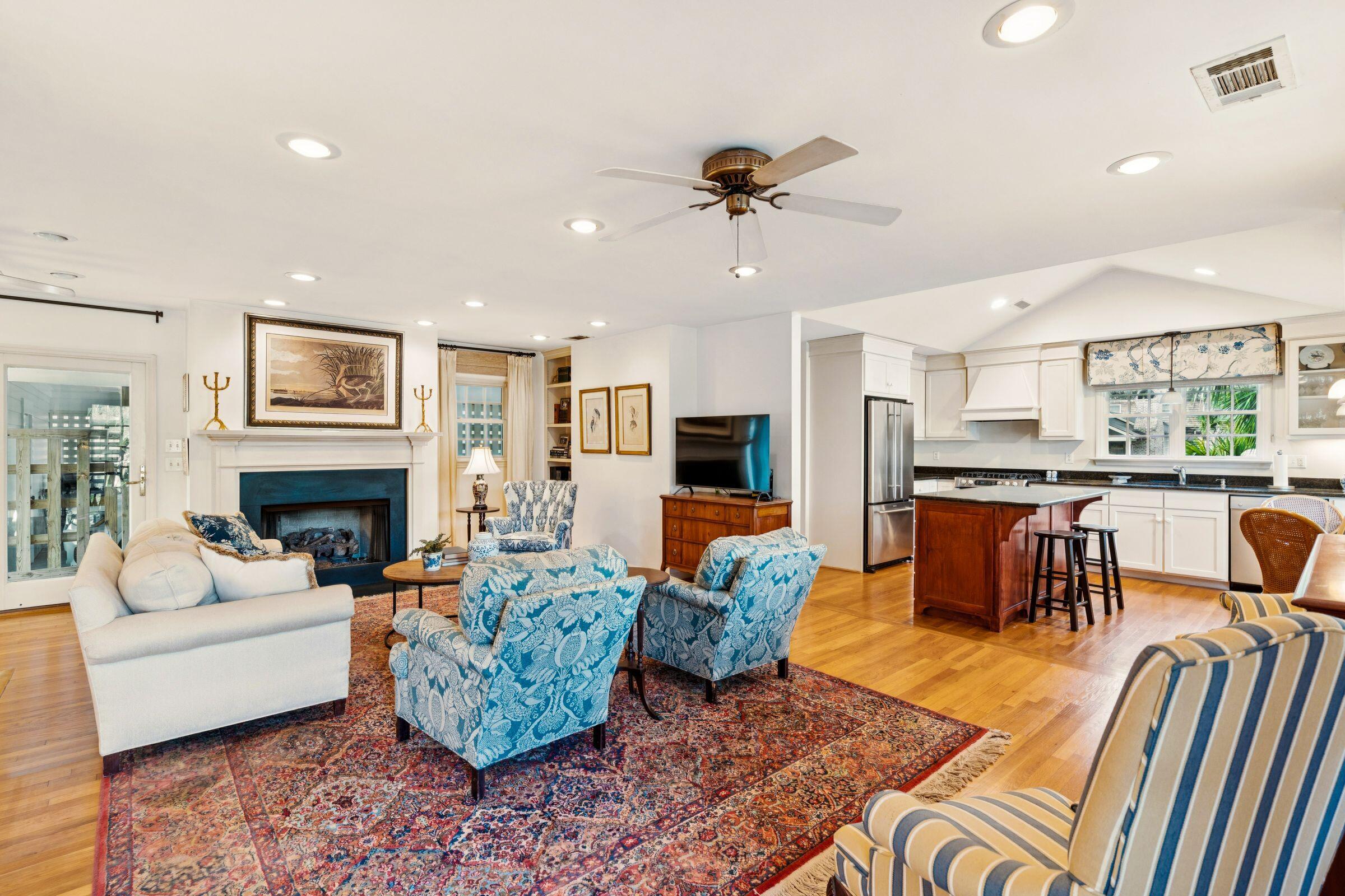 119 Freeman Street Mount Pleasant, SC 29464 - Photo 8 of 67 Living Room