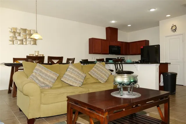 $2,500 | 3149 Tocoa Circle, Kissimmee, FL 34746