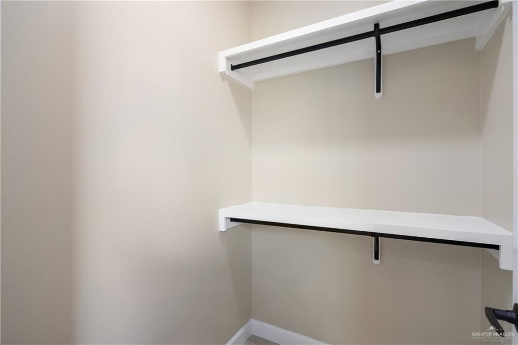 105 Lenon Street Edcouch, TX 78538 - Photo 15 of 19 a view of a air conditioner