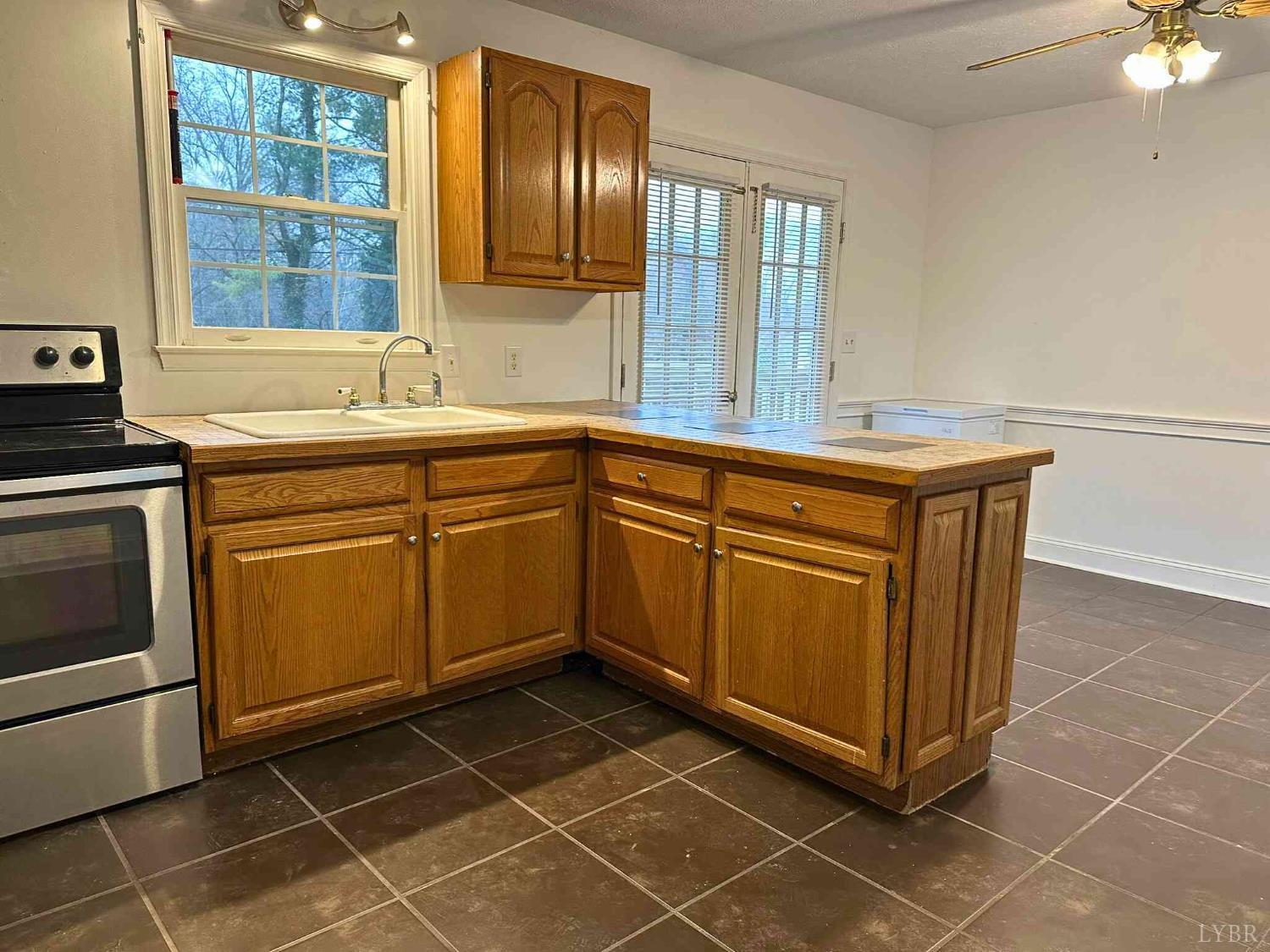 212 Mustang Road Bedford, VA 24523 - Photo 12 of 38