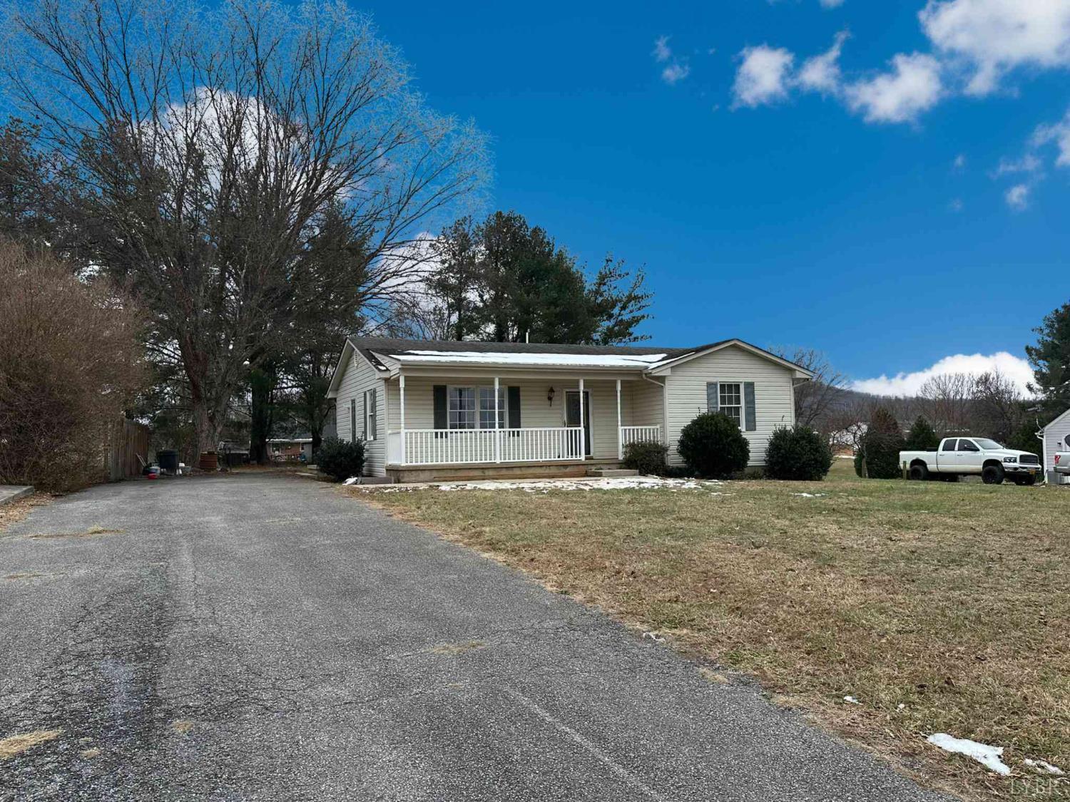 212 Mustang Road Bedford, VA 24523 - Photo 27 of 38