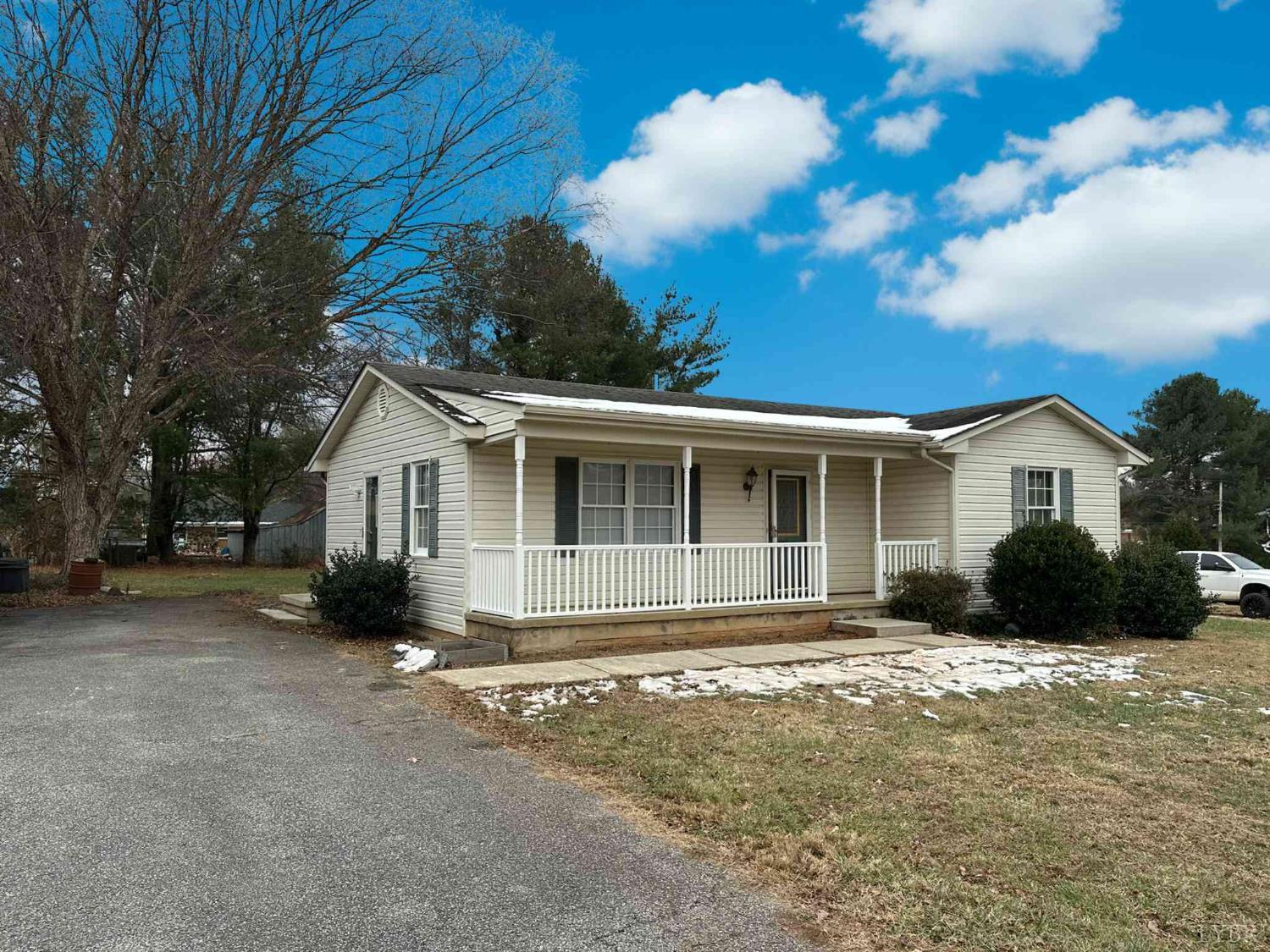 212 Mustang Road Bedford, VA 24523 - Photo 34 of 38