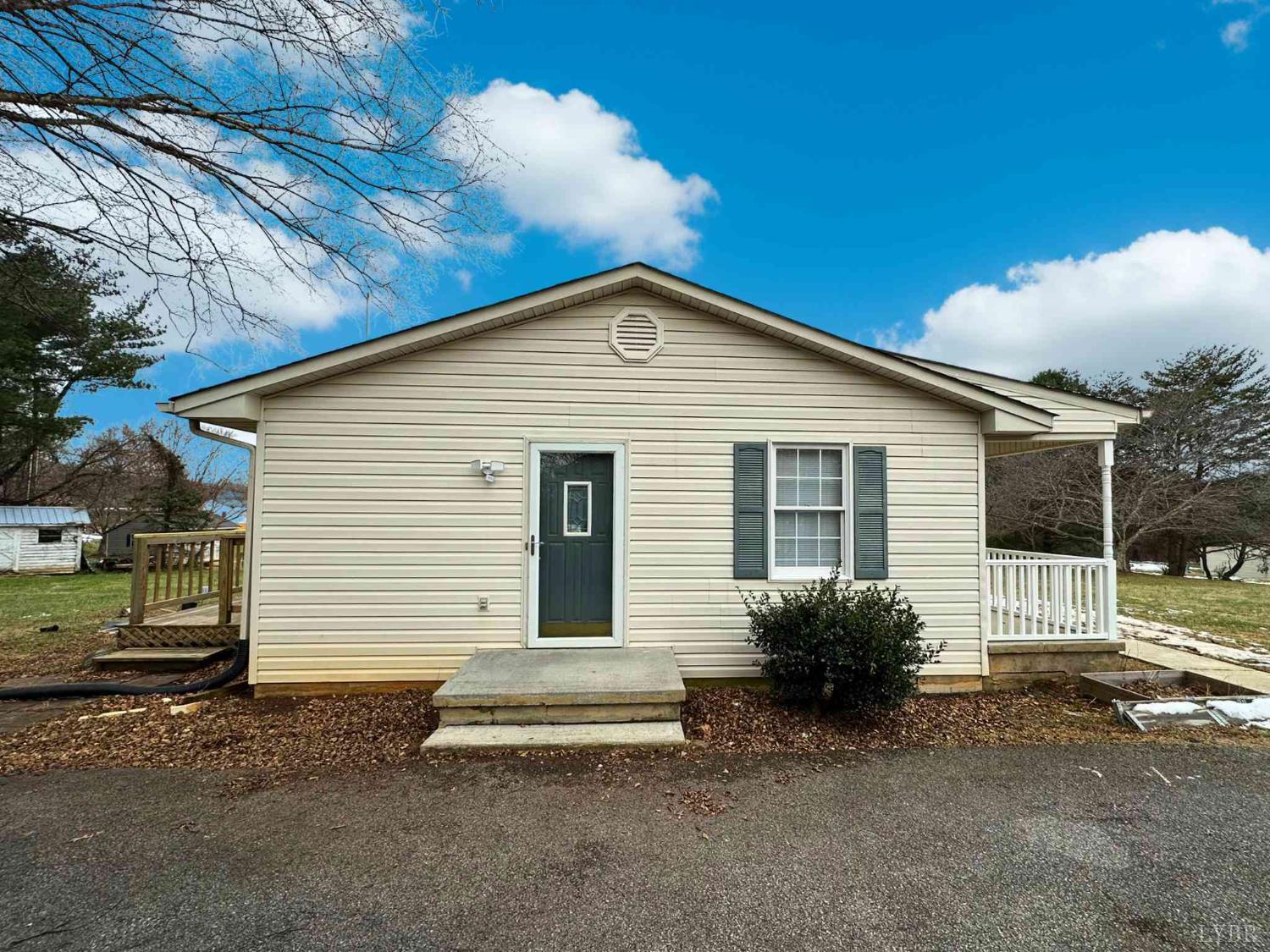 212 Mustang Road Bedford, VA 24523 - Photo 35 of 38