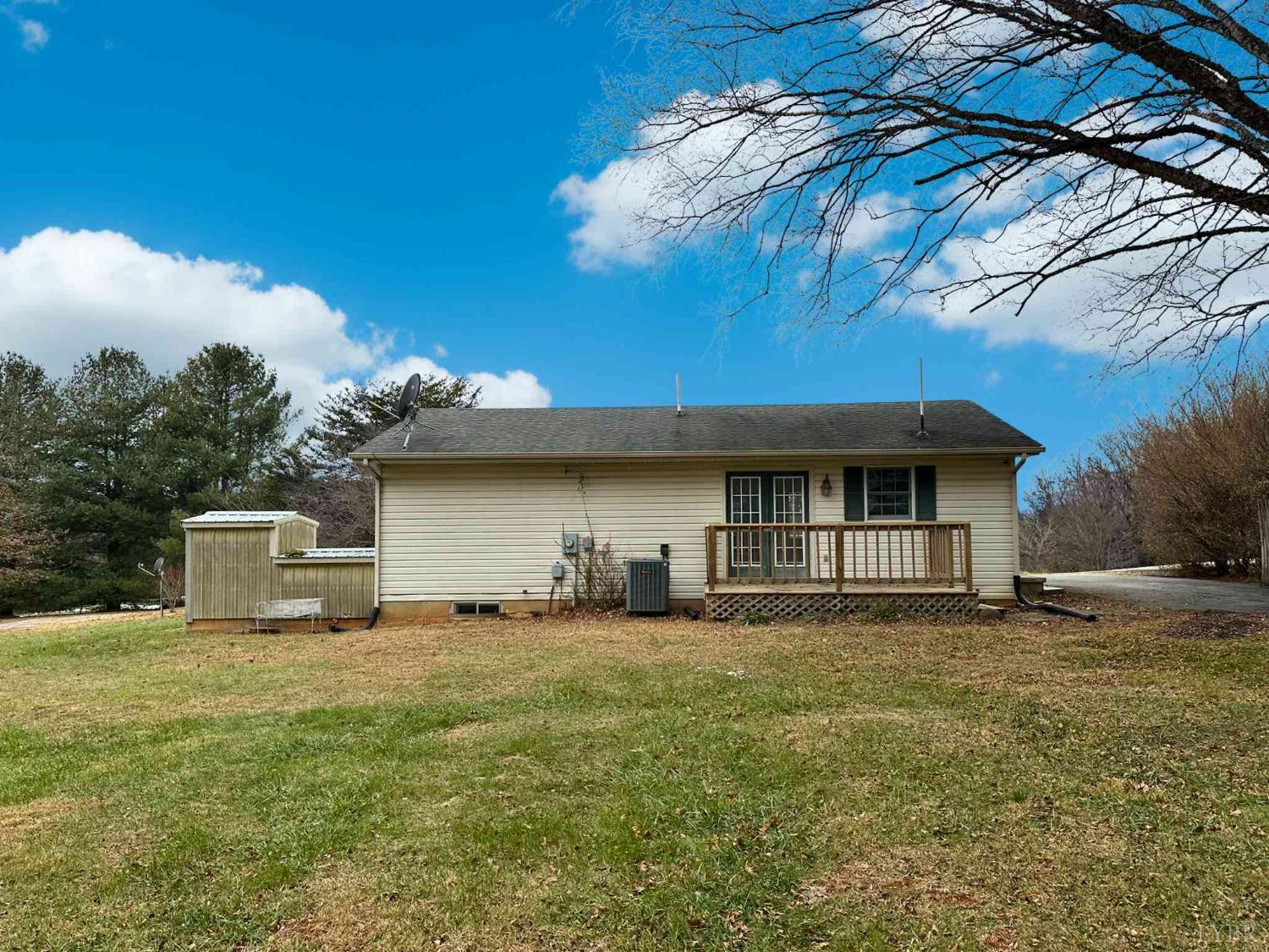 212 Mustang Road Bedford, VA 24523 - Photo 36 of 38