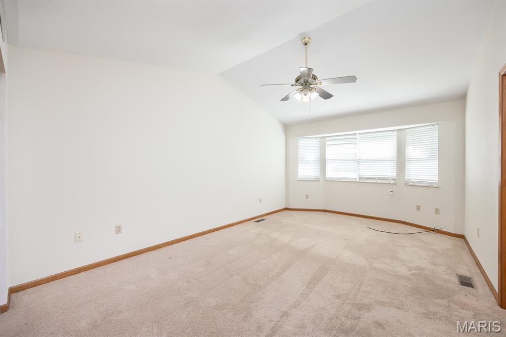 916 Crosswinds Drive Belleville, IL 62221 - Photo 12 of 31